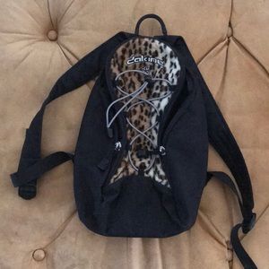 Dakine hiking traveling bag